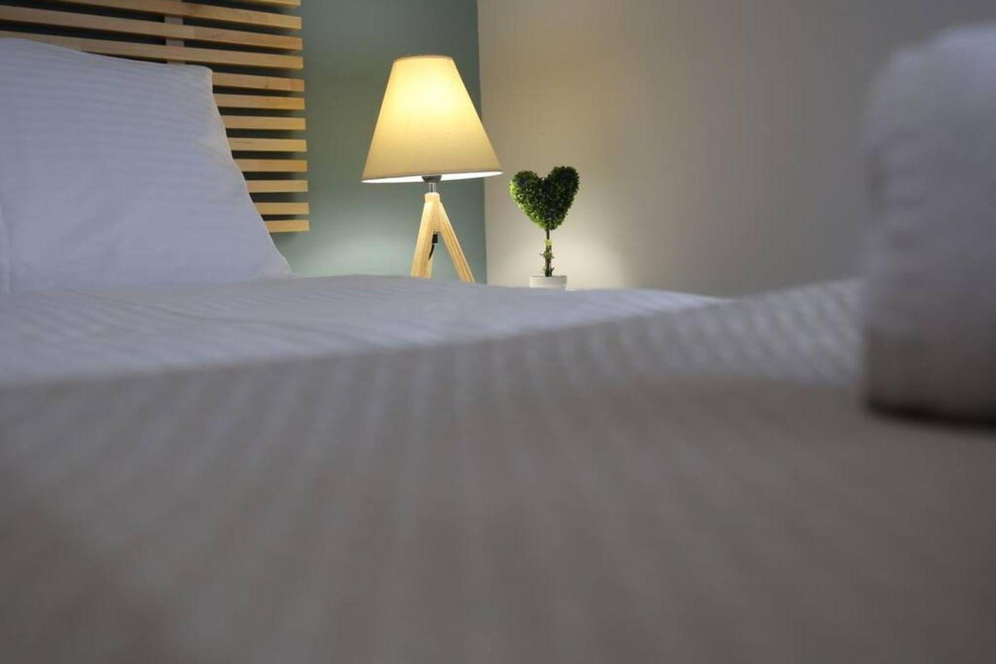 Penthouse Lux Flat With 2 Bd Next To Larissis Lejlighed Athen Eksteriør billede