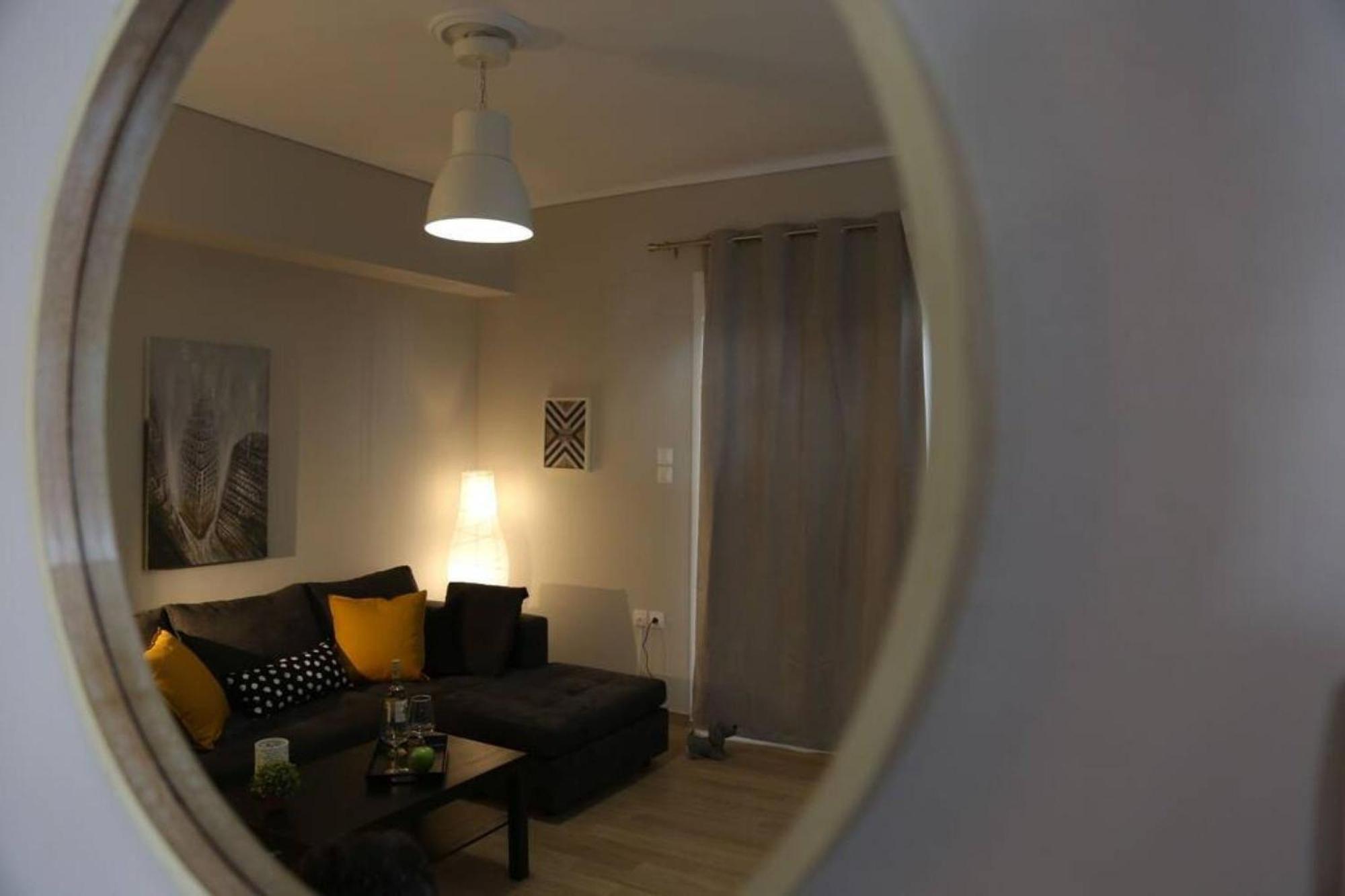 Penthouse Lux Flat With 2 Bd Next To Larissis Lejlighed Athen Eksteriør billede