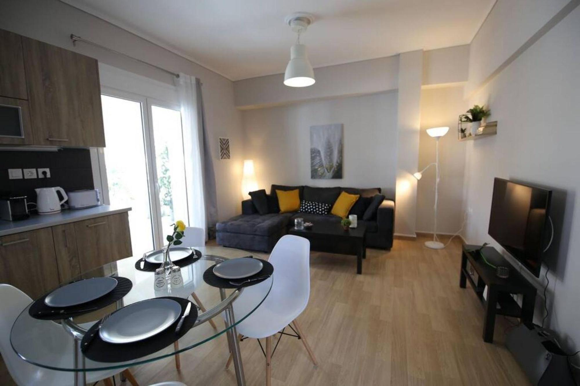 Penthouse Lux Flat With 2 Bd Next To Larissis Lejlighed Athen Eksteriør billede
