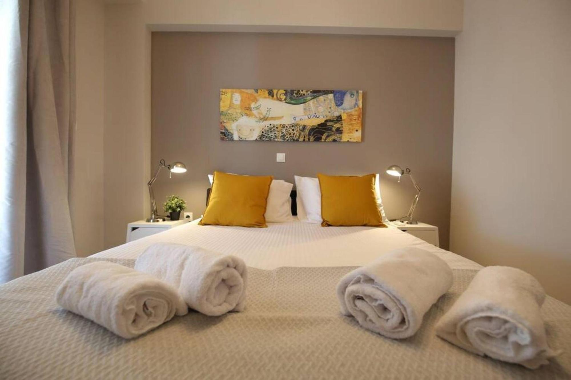 Penthouse Lux Flat With 2 Bd Next To Larissis Lejlighed Athen Eksteriør billede