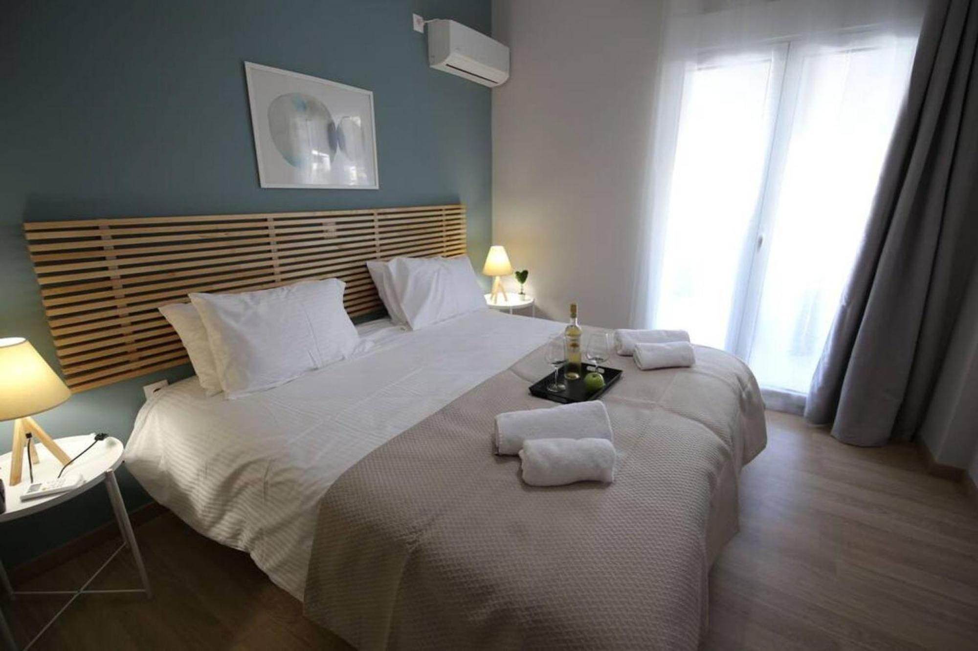 Penthouse Lux Flat With 2 Bd Next To Larissis Lejlighed Athen Eksteriør billede